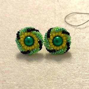 Hand made seed bead earrings. Brand new every day occasion to wear.